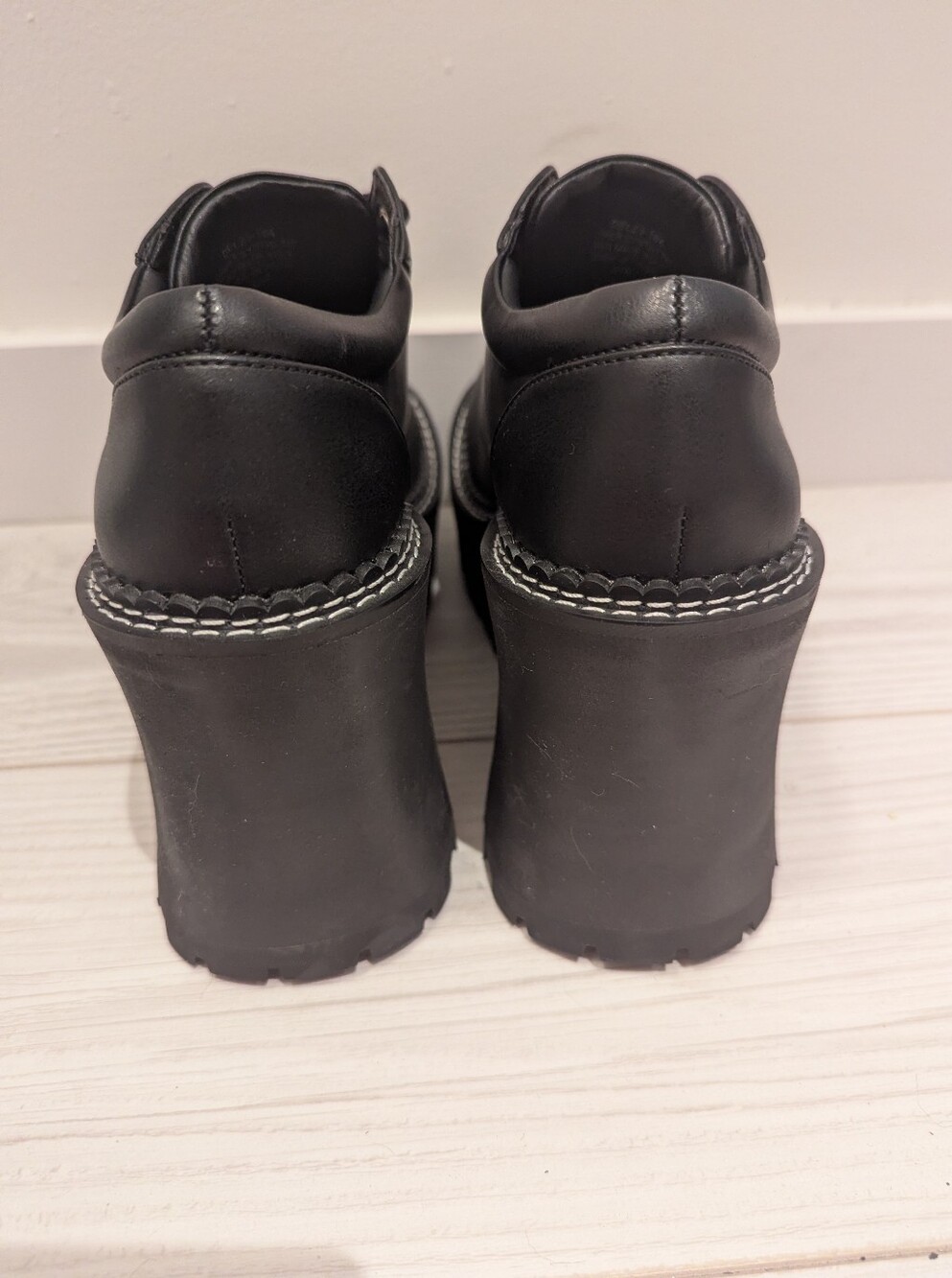 Delia's Black Platform Lace-Up Chunky Oxford Shoes - Picture 2 of 6